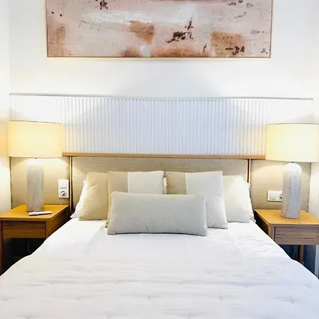 Nuevo Cathedral Deluxe Sinesedesignhomes شقة
