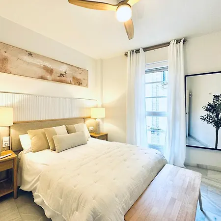 Nuevo Cathedral Deluxe Sinesedesignhomes 公寓 马拉加