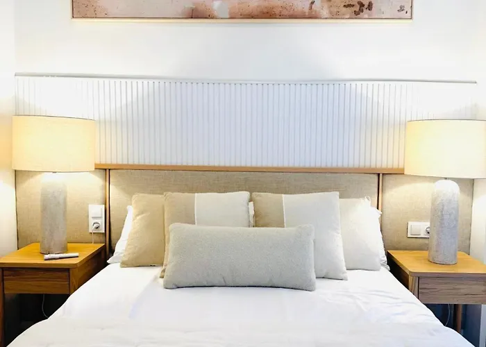Nuevo Cathedral Deluxe Sinesedesignhomes شقة